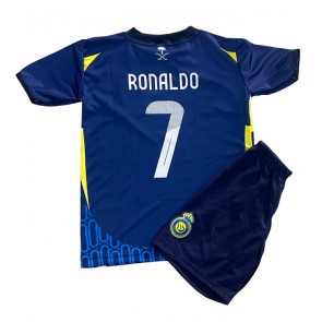 Billiga Al-Nassr Cristiano Ronaldo #7 Bortatröja Barn 2024-25 Kortärmad (+ Korta byxor)